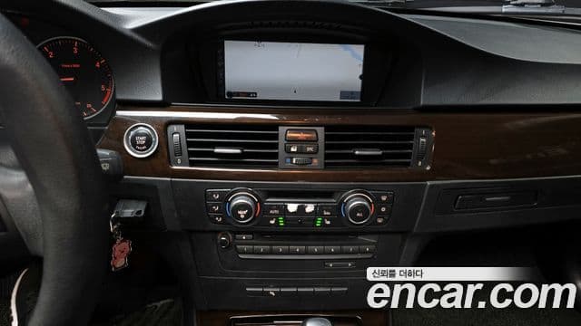 BMW 3시리즈 (E90) 320d седан, 2010 17