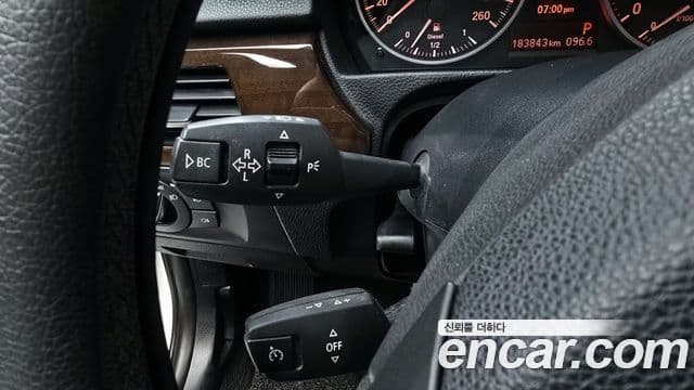 BMW 3시리즈 (E90) 320d седан, 2010 18