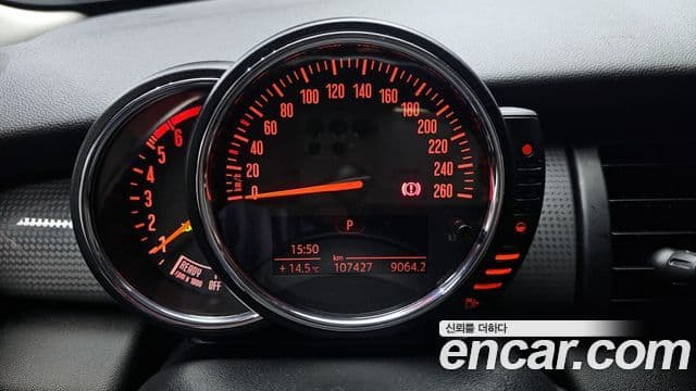 Mini Cooper D 3세대, 2016 8