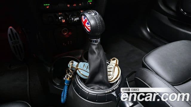 Mini Cooper D 3세대, 2016 9