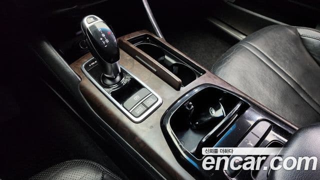 Kia K9 Special, 2013 9