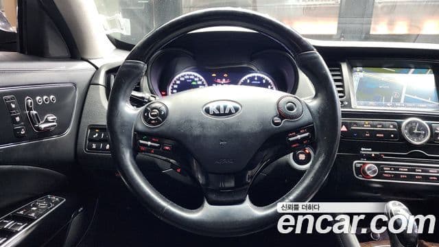 Kia K9 Special, 2013 13