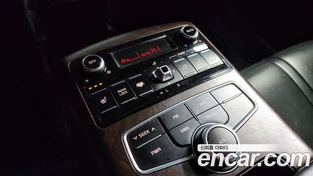 Kia K9 Special, 2013 19