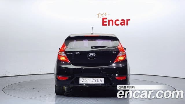 Hyundai Accent(новый кузов / новое поколение) Wit 1.6 GDI top, 2012 4