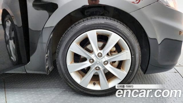 Hyundai Accent(новый кузов / новое поколение) Wit 1.6 GDI top, 2012 все фото