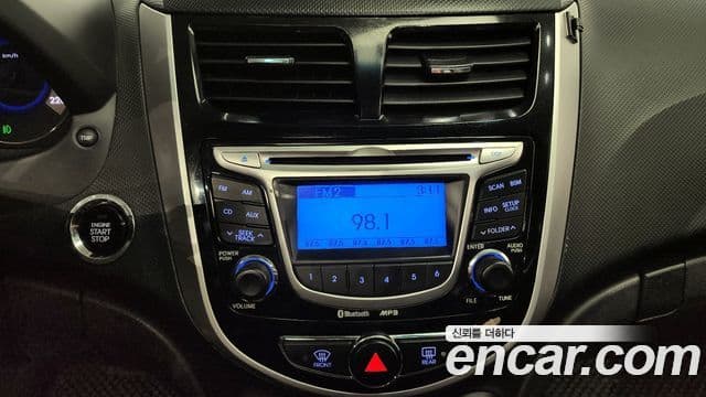 Hyundai Accent(новый кузов / новое поколение) Wit 1.6 GDI top, 2012 15