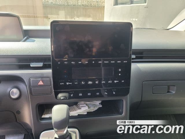 Hyundai Staria Modern, 2025 15