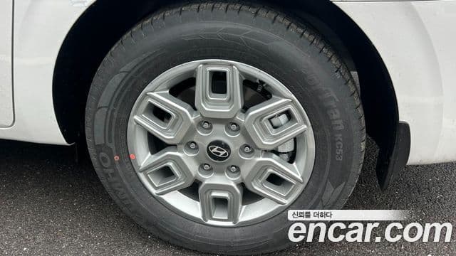 Hyundai Staria Modern, 2025 18