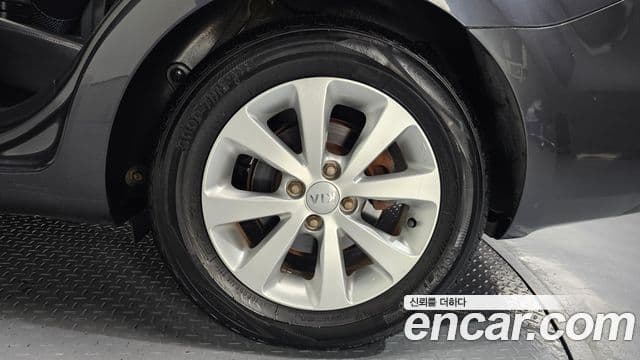 Kia All New Pride Luxury, 2012 все фото