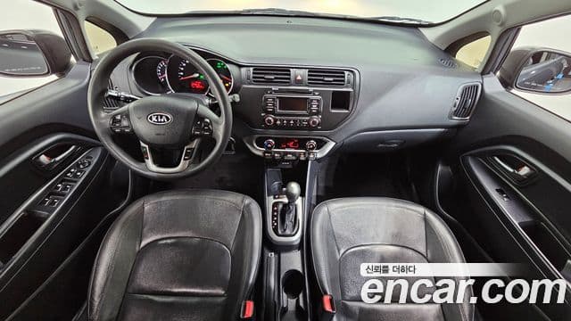 Kia All New Pride Luxury, 2012 7