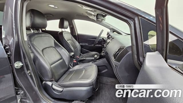 Kia All New Pride Luxury, 2012 10