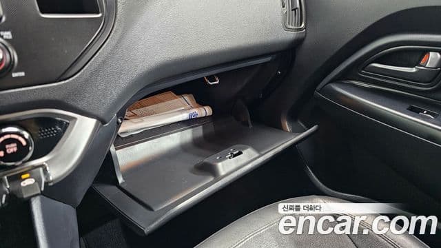 Kia All New Pride Luxury, 2012 17