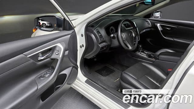 Nissan 알티마 L33, 2017 11