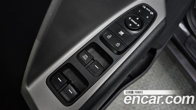 Kia The / новый New Niro Luxury, 2020 13