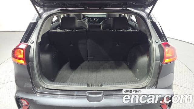 Kia The / новый New Niro Luxury, 2020 20