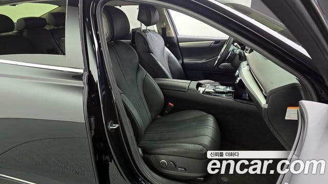 Genesis electrified G80 (RG3) e-AWD, 2022 12