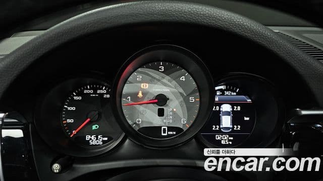 Porsche Macan 95B, 2015 8