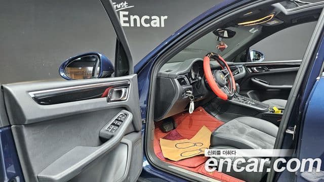 Porsche Macan 95B, 2015 11