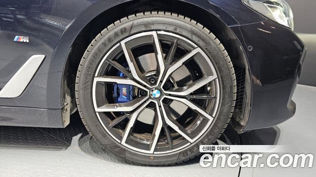 BMW 5시리즈 (G30) 530i M Sport, 2022 все фото
