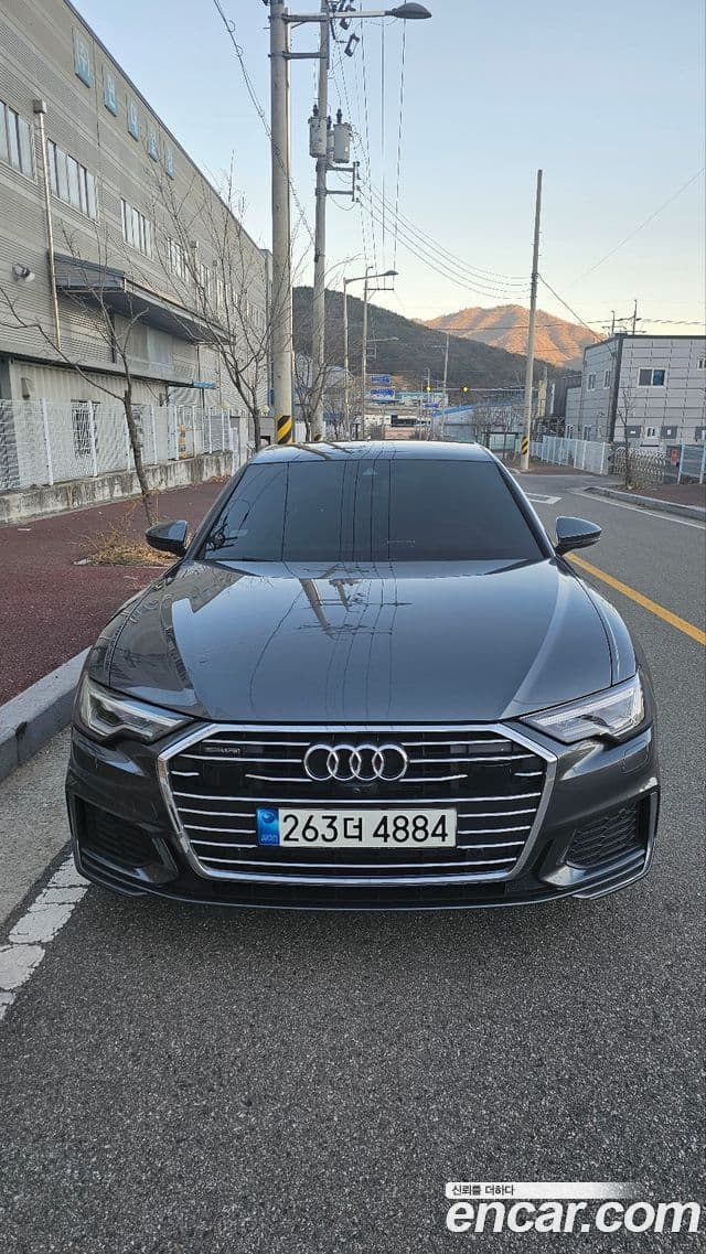 Audi A6 (C8) Premium, 2022 1