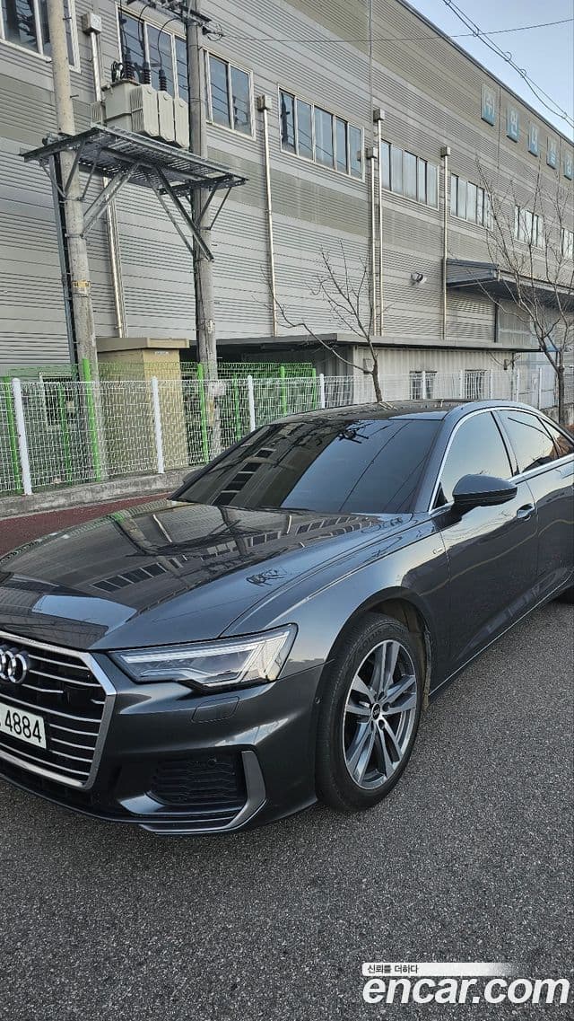 Audi A6 (C8) Premium, 2022 2