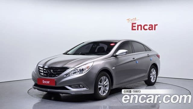 Hyundai YF Sonata Luxury, 2010 1