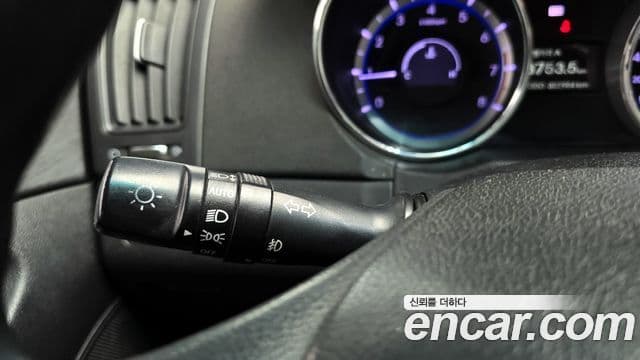 Hyundai YF Sonata Luxury, 2010 18