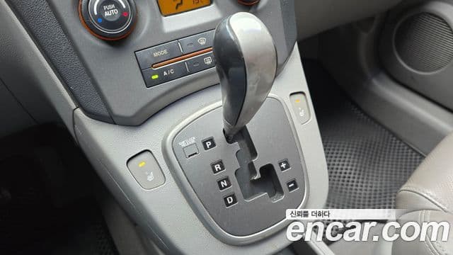 Kia 뉴카렌스 топовая версия, 2007 9