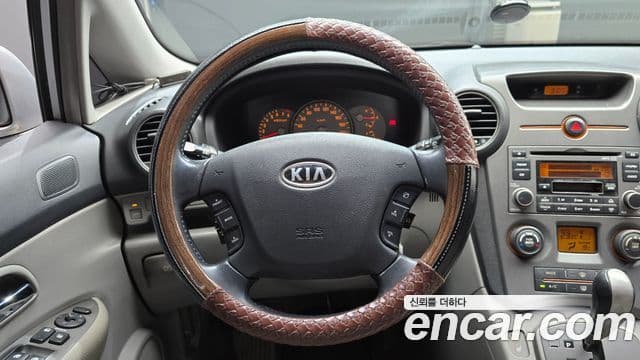 Kia 뉴카렌스 топовая версия, 2007 13