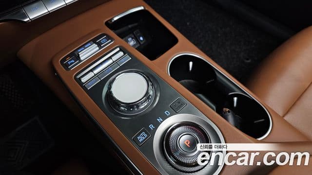 Genesis GV70, 2021 9