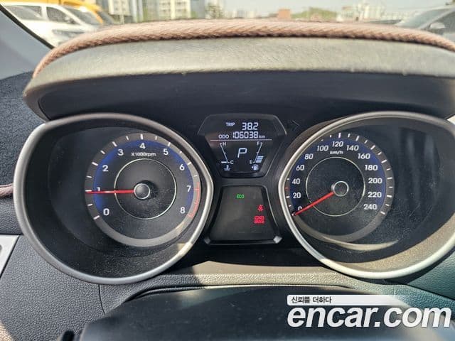 Hyundai Avante MD Luxury, 2012 8