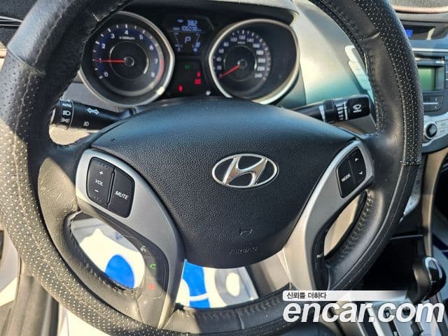 Hyundai Avante MD Luxury, 2012 15