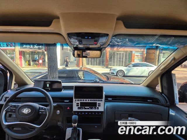 Hyundai Staria Modern, 2025 все фото