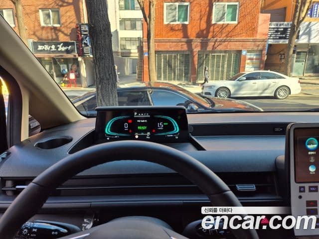 Hyundai Staria Modern, 2025 7