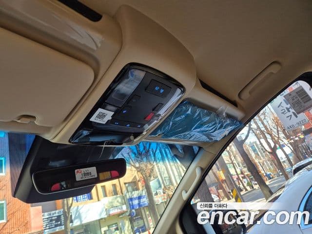 Hyundai Staria Modern, 2025 10