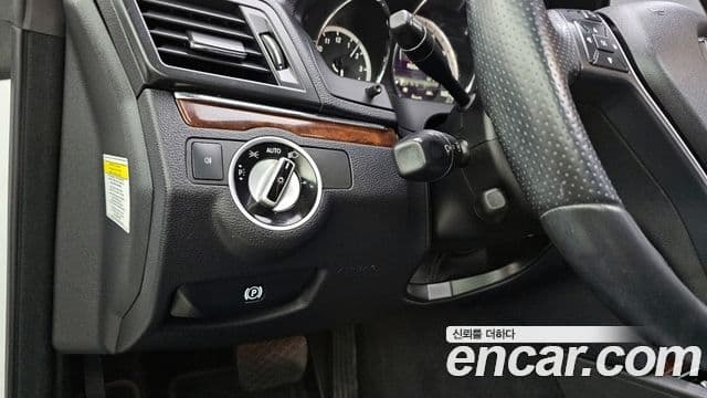 Mercedes-Benz E-класс W212 E350 купе, 2013 16