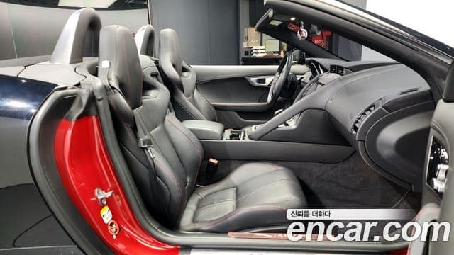 Jaguar F-TYPE X152, 2017 11