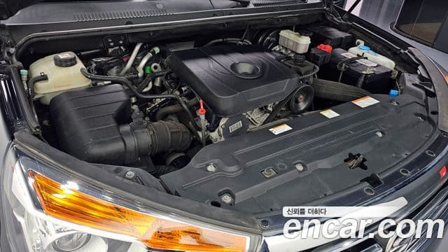 KG모빌리티(SsangYong) Korando 투리스모 4WD TX 9인승, 2017 6