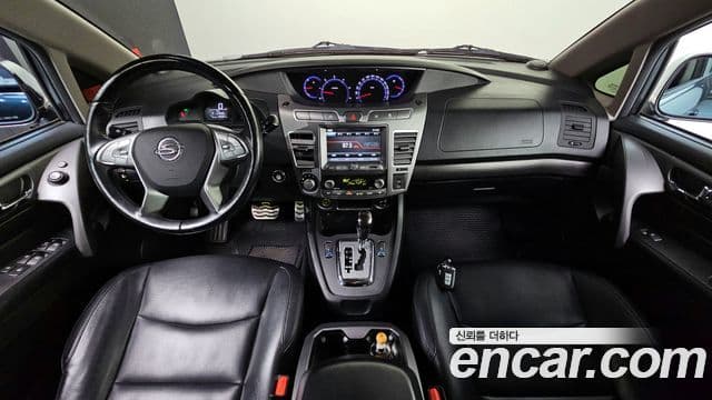 KG모빌리티(SsangYong) Korando 투리스모 4WD TX 9인승, 2017 7