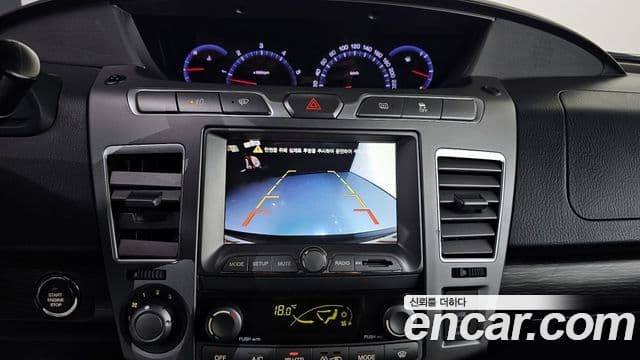 KG모빌리티(SsangYong) Korando 투리스모 4WD TX 9인승, 2017 17