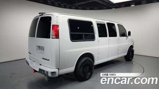 Chevrolet 익스프레스밴, 2000 2