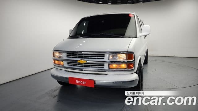 Chevrolet 익스프레스밴, 2000 3