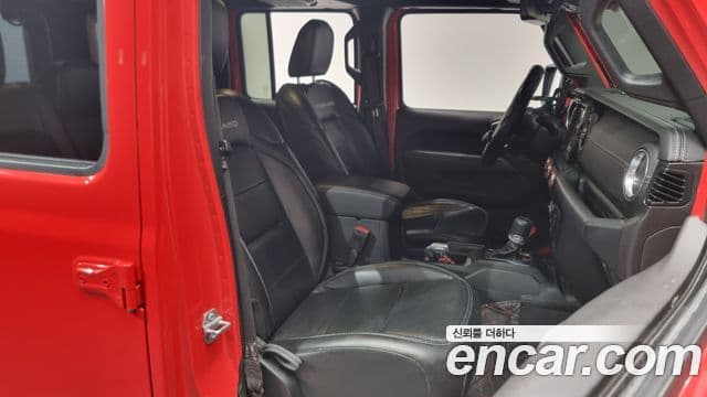 Jeep Wrangler (JL) 2.0 Overland 4도어, 2019 10