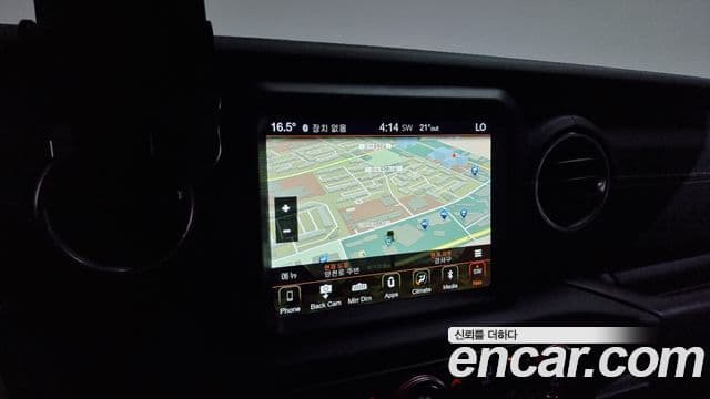 Jeep Wrangler (JL) 2.0 Overland 4도어, 2019 14