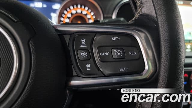 Jeep Wrangler (JL) 2.0 Overland 4도어, 2019 18