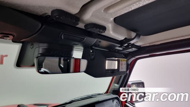 Jeep Wrangler (JL) 2.0 Overland 4도어, 2019 19