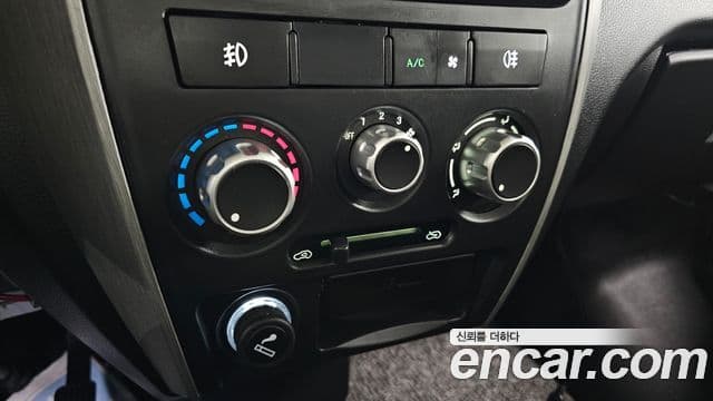 동풍소콘 C35 EV 2-seater, 2023 17