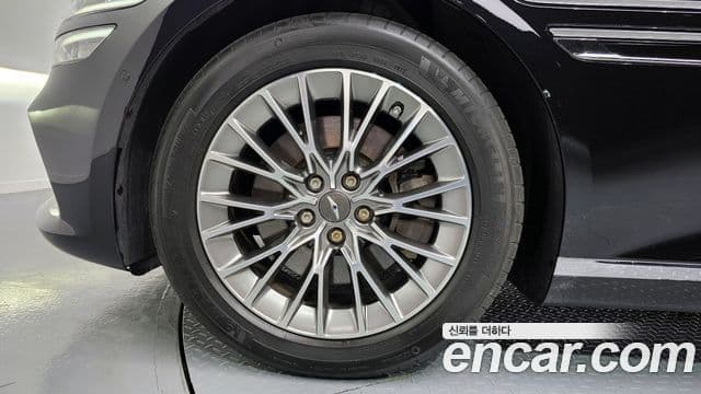 Genesis G80 (RG3) бензин 2.5 турбо 2WD, 2021 все фото