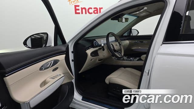 Genesis GV70, 2025 10