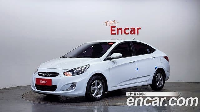 Hyundai Accent(новый кузов / новое поколение) Premier, 2011 1